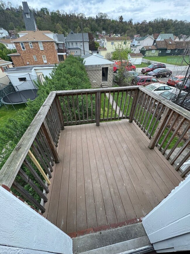 Building Photo - 2605 Walnut St