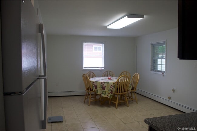 Building Photo - 1069 Callahan St
