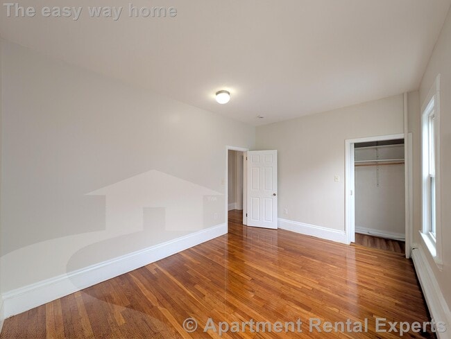 Building Photo - 26-28 Ripley St Unit #2