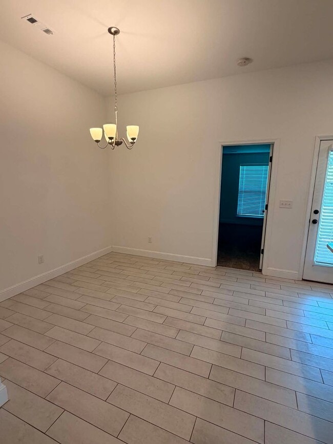 Building Photo - COMING SOON: BEAUTIFUL 3 BEDROOM / 2 BATHROOM HOUSE IN ORONOGO MO!!!