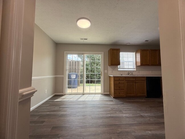 Building Photo - Village at Greenview townhouse in Campbell...