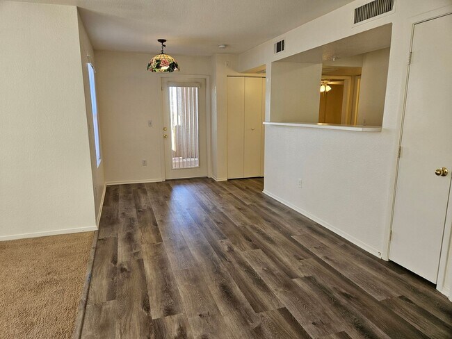 Building Photo - COZY 2 BEDROOM 2 BATH IN GATED SW COMMUNITY!