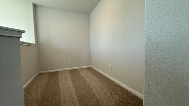 Building Photo - 2340 Mooneye Ct