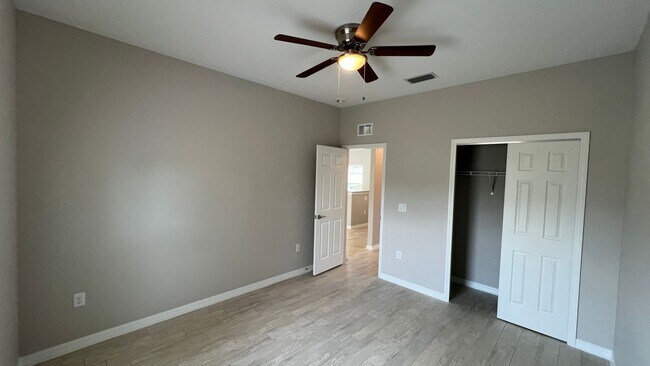 Building Photo - Stunning 3-Bed, 2-Bath Home in Palm Bay!