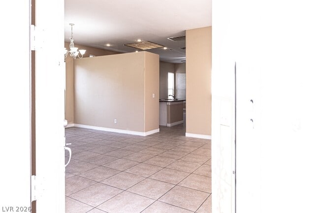 Building Photo - 9205 Guggenheim Ct