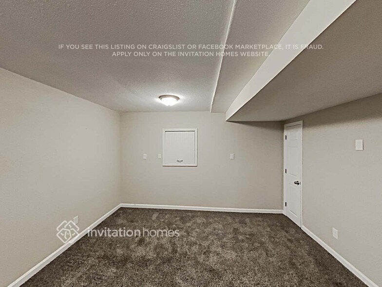 Building Photo - 3770 S Jebel Way