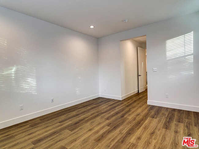 Building Photo - 5602 W 78th St