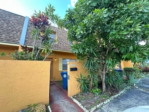 Building Photo - 5970 NW 28th St