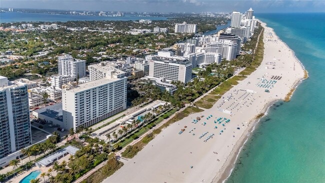 Building Photo - 2899 Collins Ave
