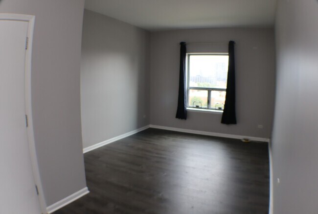 Building Photo - 100 N Hermitage Ave
