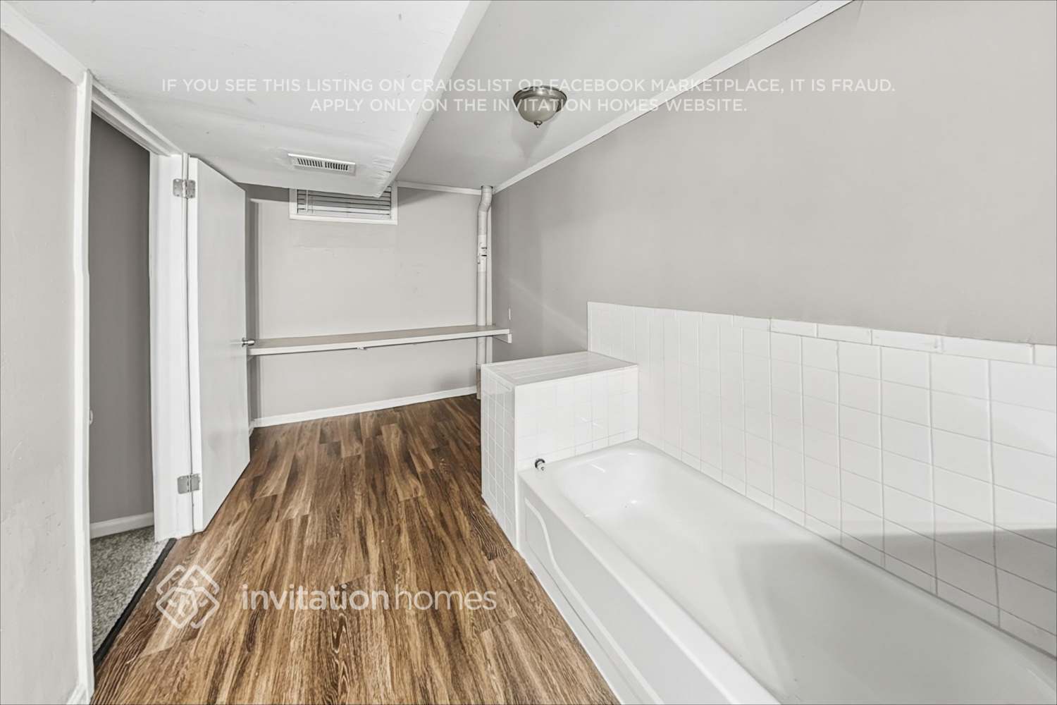 Building Photo - 2676 E 117th Way