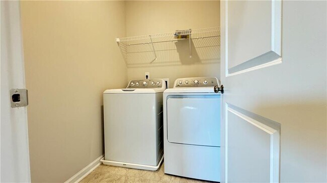 Building Photo - 54 Peeples Dr