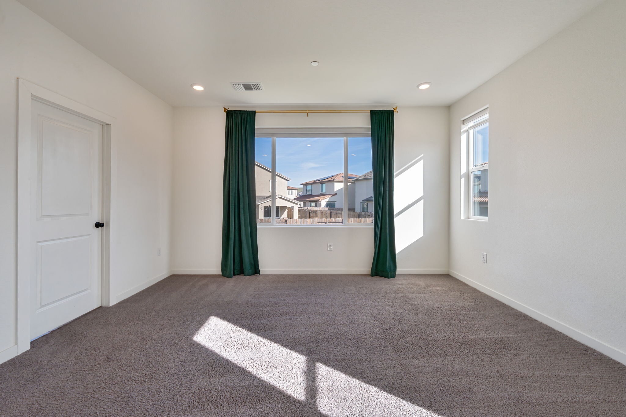 Building Photo - 4522 Drowsy Water Way