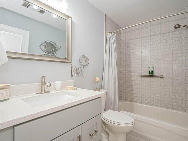 Building Photo - 400 18th St