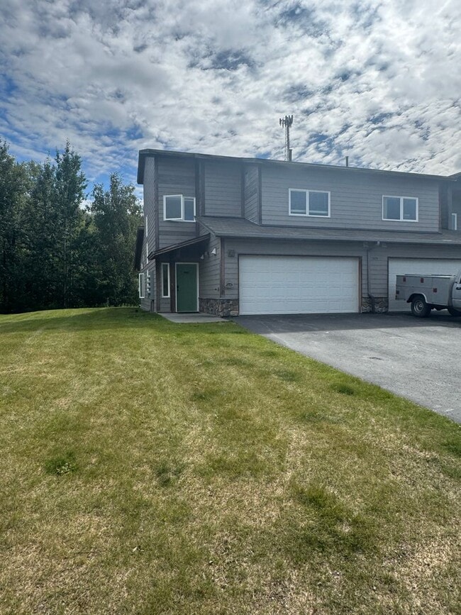 Building Photo - Timber Ridge Townhome