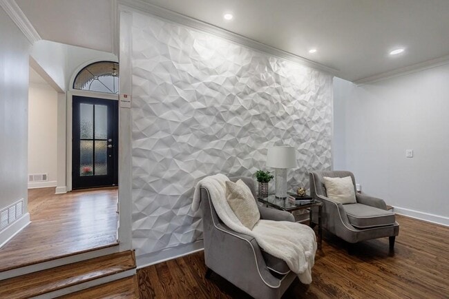 Building Photo - 459 Atlanta Country Club Dr