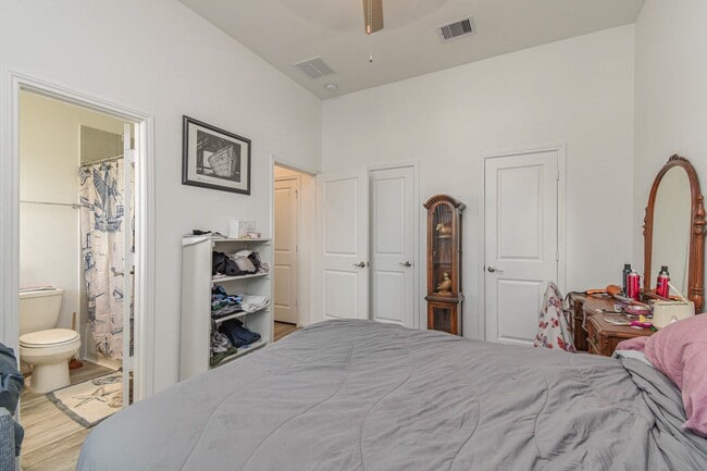 Building Photo - 21207 Rabbitbrush Ct