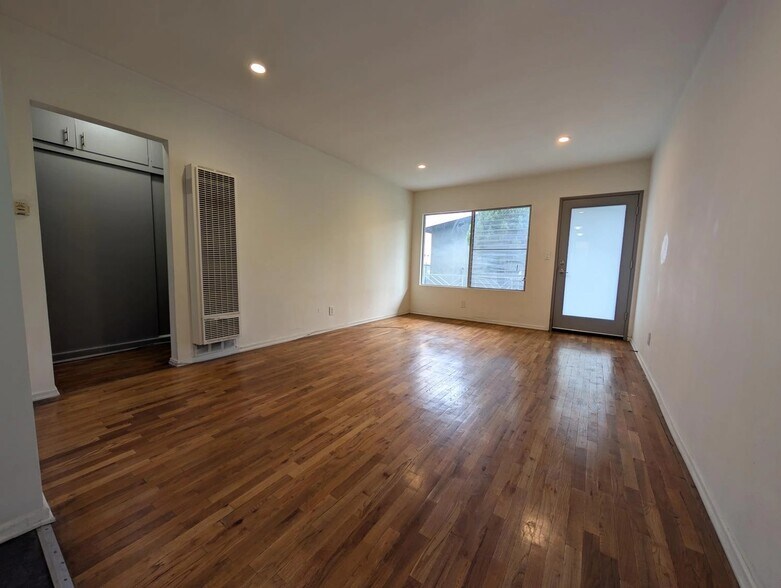 Building Photo - 1623 N Formosa Ave