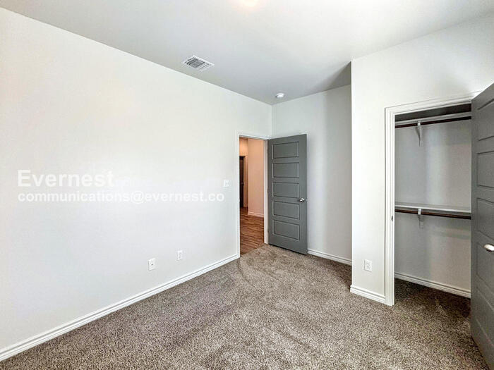 Building Photo - 8518 Trungle Rd