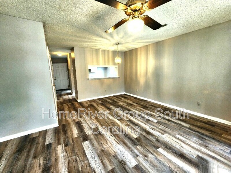 Building Photo - 108 Springwoods Lake Point