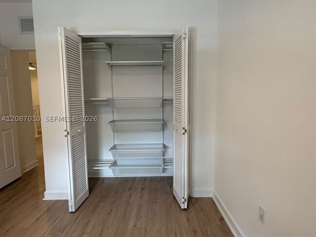 Building Photo - 8671 NW 112th Ct