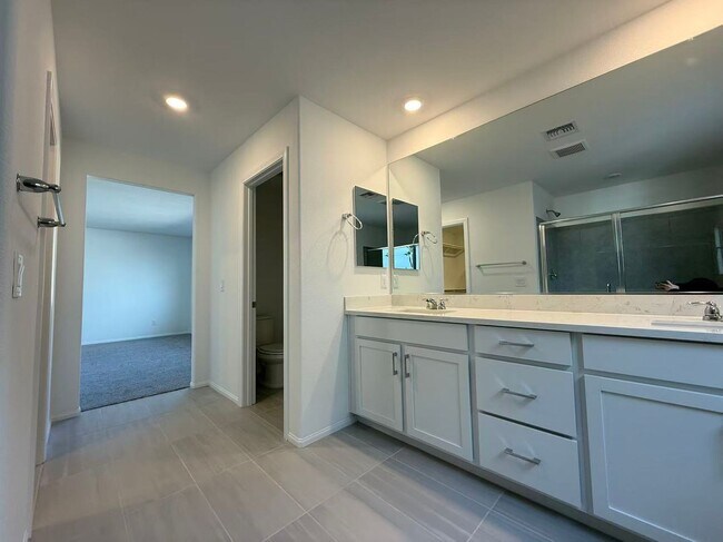 Building Photo - Welcome to this newly built 3-bedroom, 2.5-bathroom home
