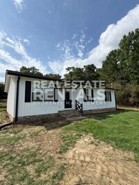 Building Photo - 5272 Slasham Rd