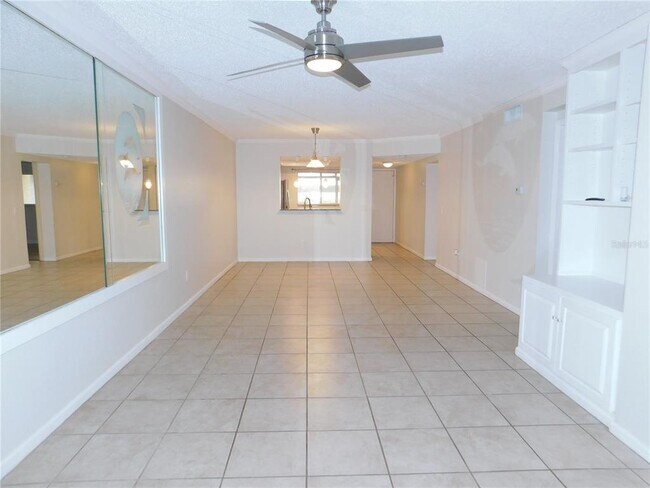 Building Photo - 2420 Winding Creek Blvd