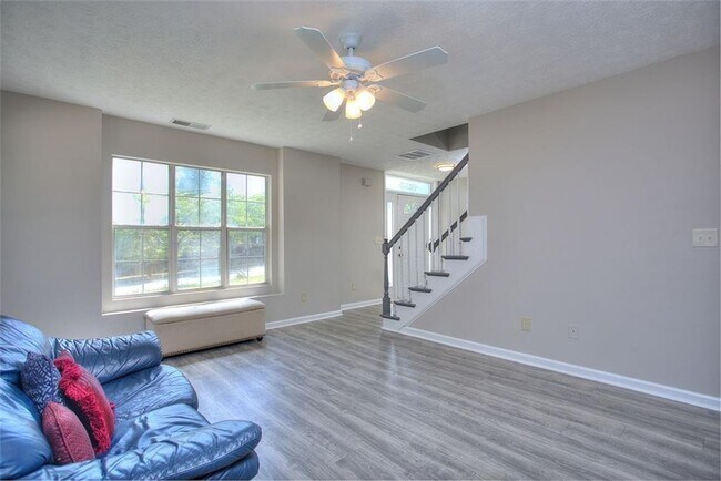 Building Photo - 4450 Anderson Rd