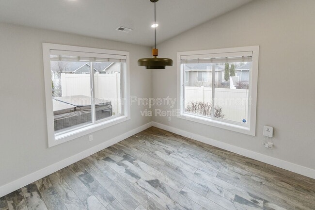 Building Photo - 6904 Jasper Dr