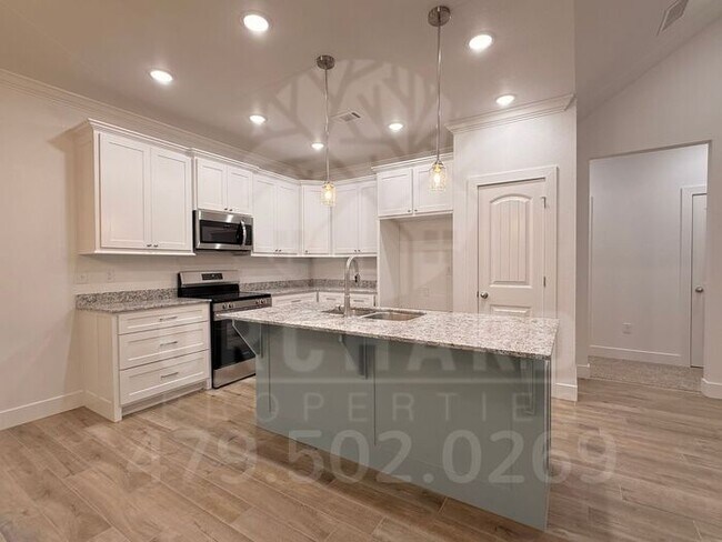 Building Photo - Bella Vista Single-Family Home- 2 Bed/ 2 Bath with Hobby Room- Stunning Ellison Plan