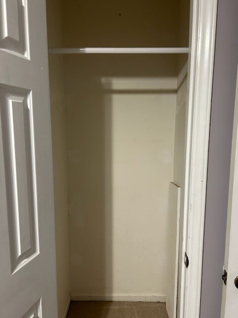 Building Photo - 143 Glenwood Dr