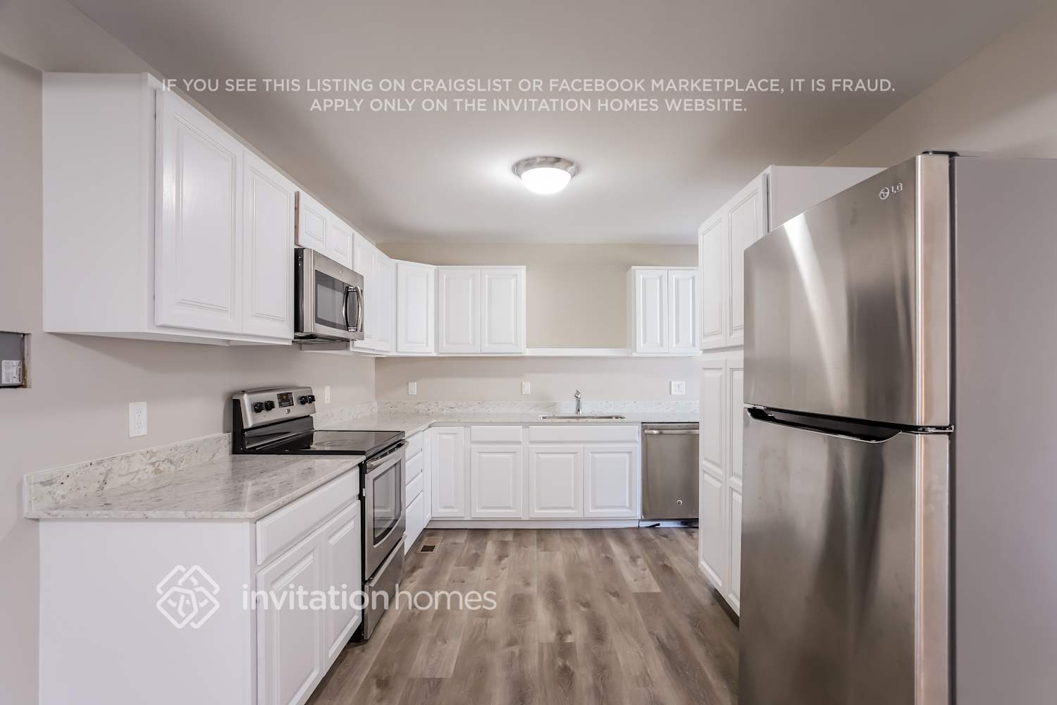 Building Photo - 2727 S Stuart St