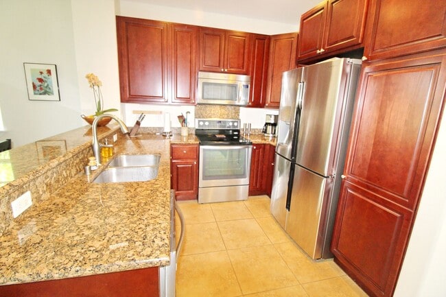 Building Photo - Kai Ani Villages Furnished Second Floor Corner Unit With Garage