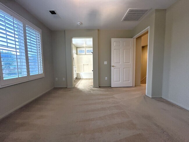 Building Photo - 7030 Angora St