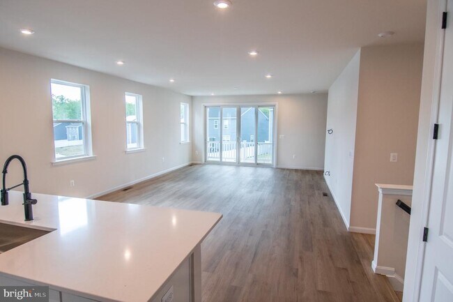 Building Photo - 35535 Aspen Wy