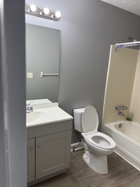 Building Photo - 2728 Evans Mill Dr