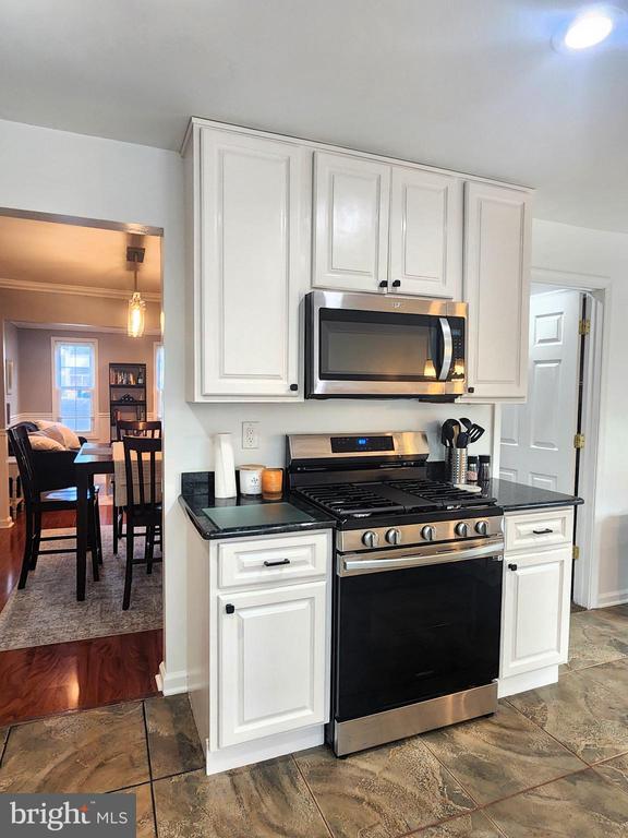 Building Photo - 12607 English Orchard Ct
