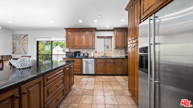 Building Photo - 1146 Hacienda Pl