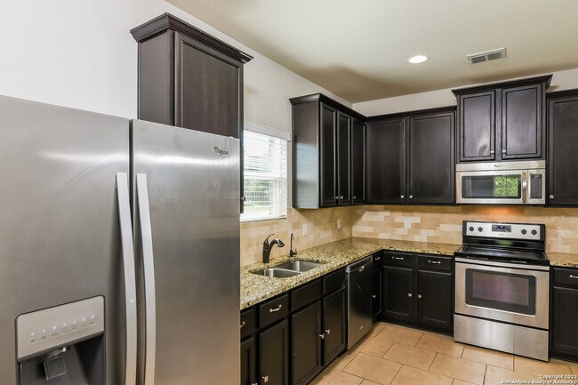 Building Photo - 12708 Shoreline Dr