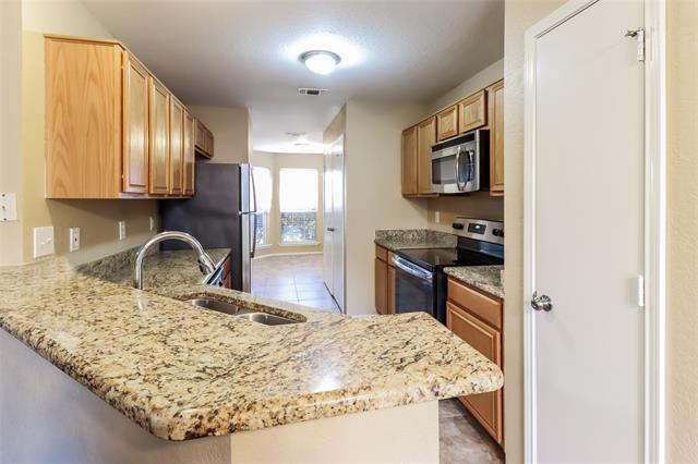 Building Photo - 2809 Coral Dr