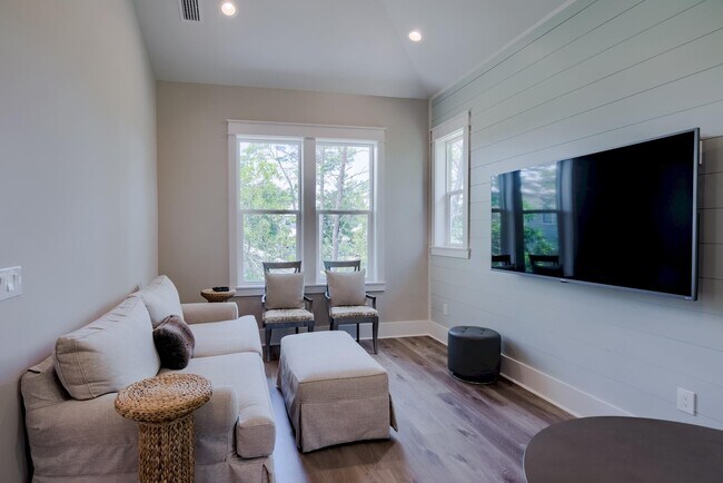 Building Photo - 40 Kristin Ct