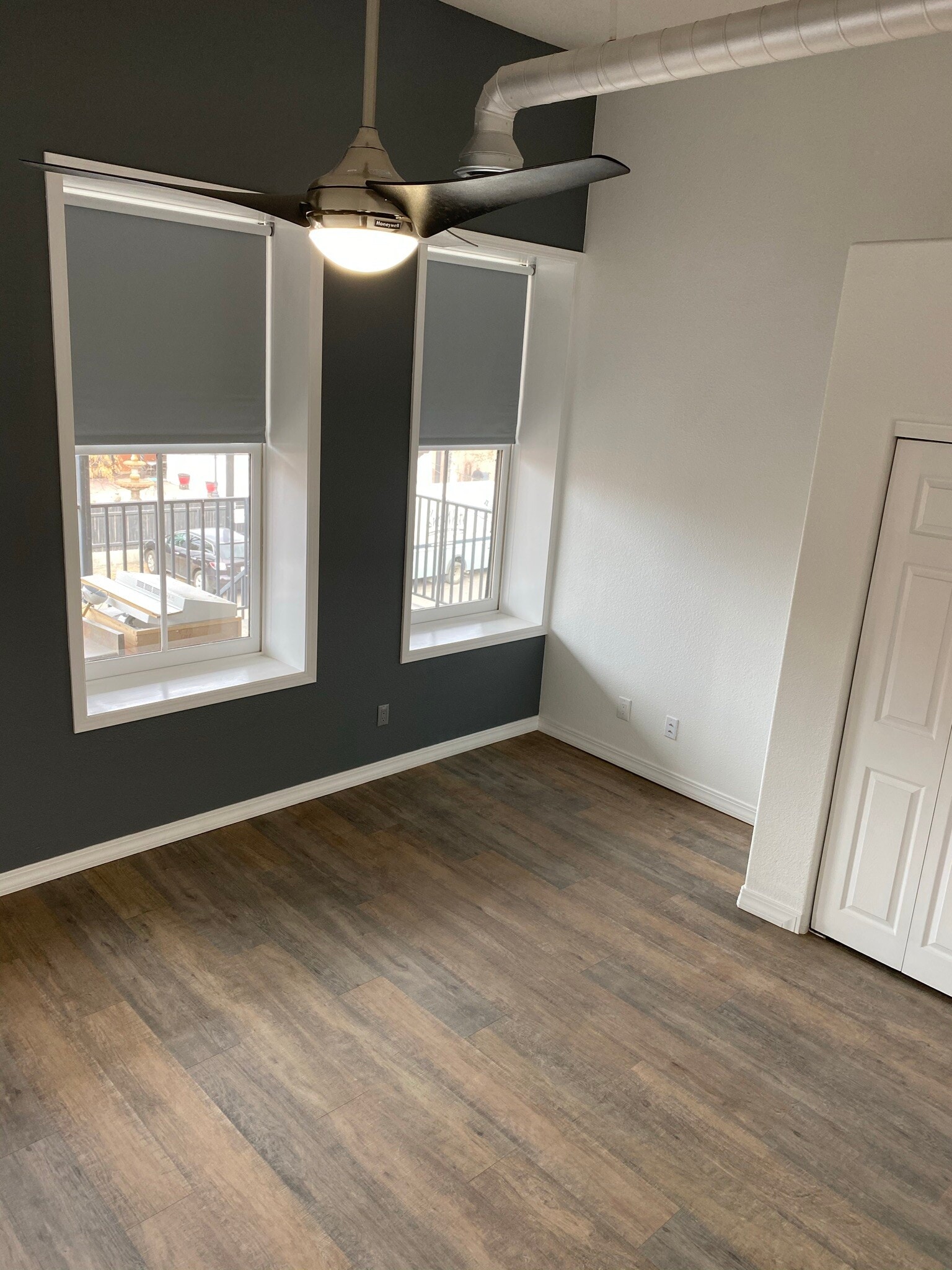 Building Photo - 325 S Union Ave