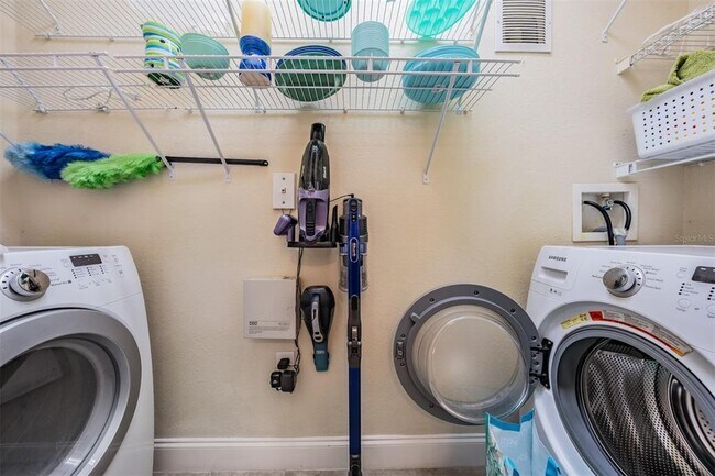 Building Photo - 2148 Chianti Pl