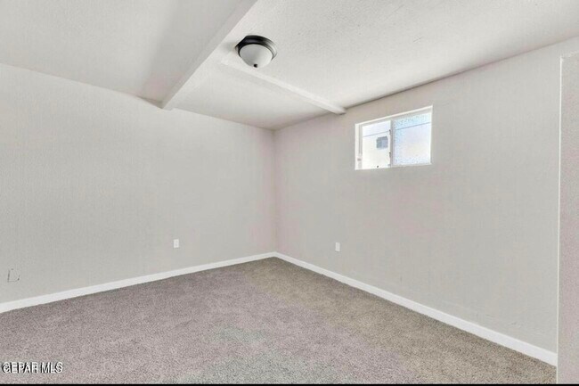 Building Photo - 8827 Mt Elbert Dr