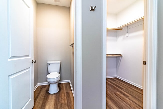 Building Photo - 1526 Park Ave