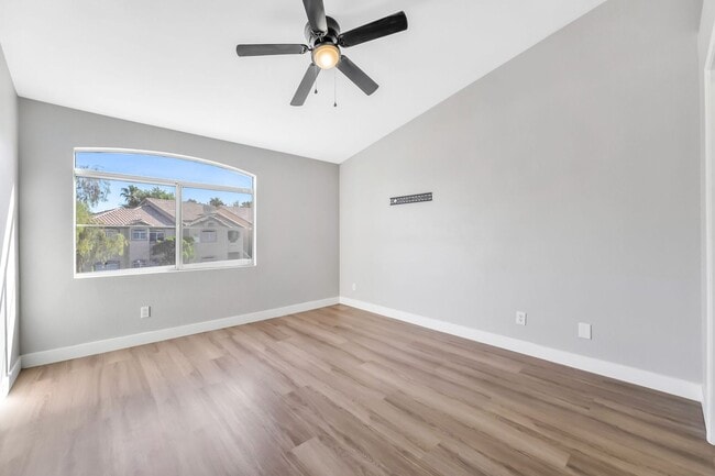 Building Photo - Stylishly Renovated Condo with Modern Finishes in a Gated Community!