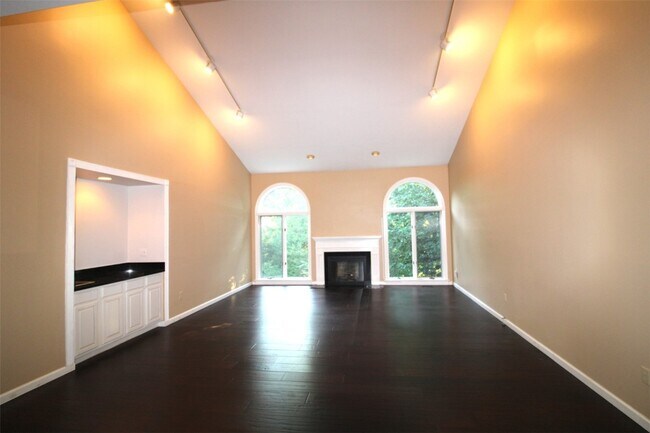 Building Photo - 1647 Wildhorse Pkwy Dr