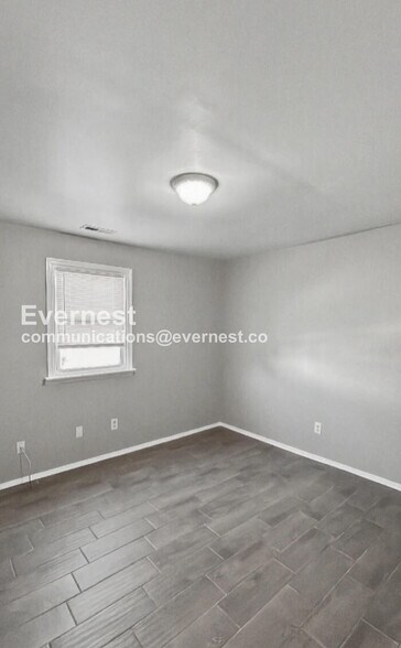 Building Photo - 1319 Minefee St