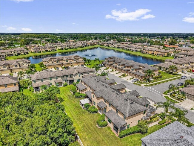 Building Photo - 2480 Seven Oaks Dr